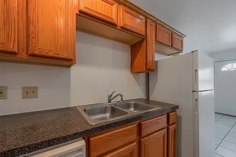 3238 Alabama 5 Houston TX 77004