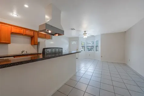 3238 Alabama 5 Houston TX 77004