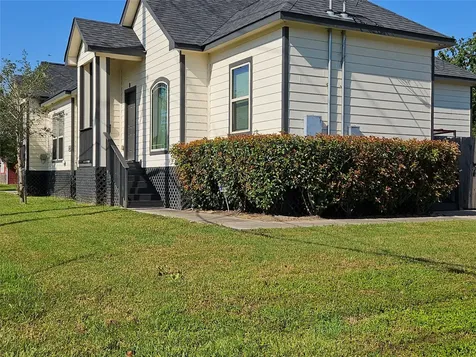 4801 Wenda Street B Houston TX 77033