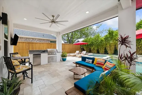 57 Waterford Way Montgomery TX 77356