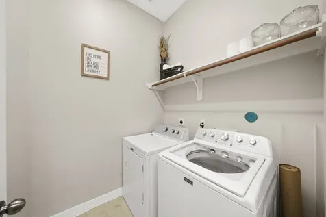 9411 Silver Ridge Drive Rosharon TX 77583