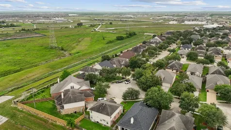 9411 Silver Ridge Drive Rosharon TX 77583