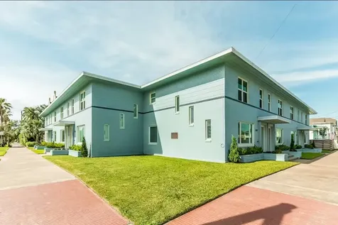 2416 Bernardo De Galvez Unit A Galveston TX 77550