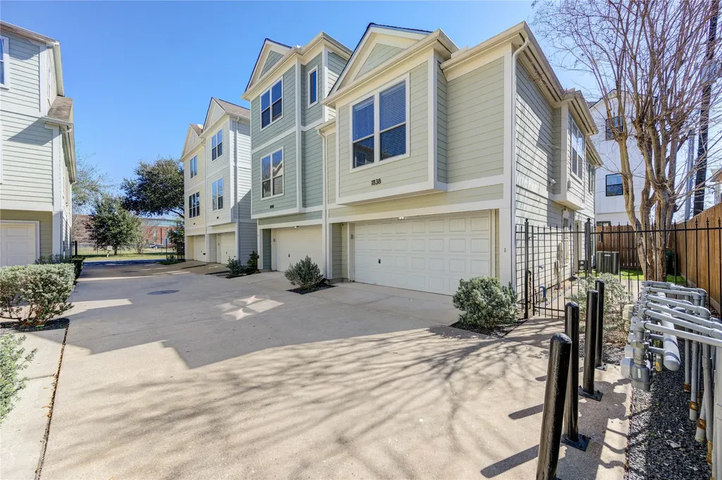 1838 Wheeler Street Houston TX 77004