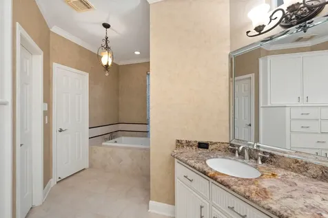 1722 Chestnut Grove Lane Kingwood TX 77345