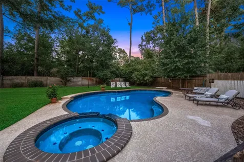 1722 Chestnut Grove Lane Kingwood TX 77345