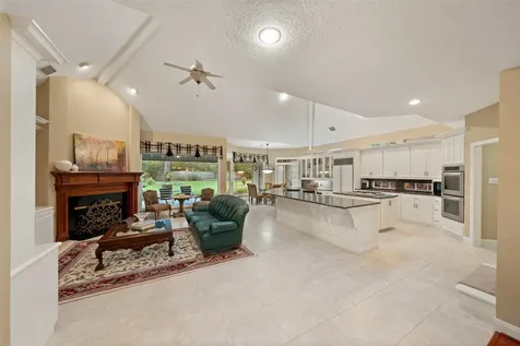 1722 Chestnut Grove Lane Kingwood TX 77345