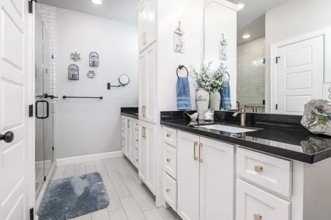 1 Greystone Court Angleton TX 77515