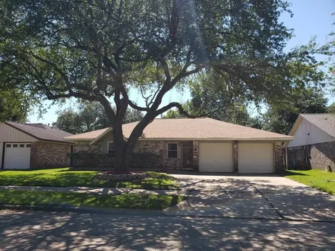 1129 E Rutgers Lane Deer Park TX 77536