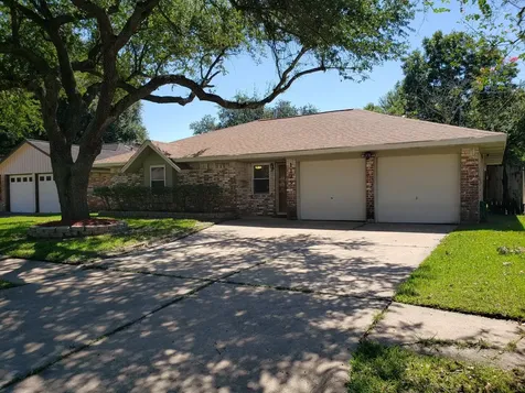 1129 E Rutgers Lane Deer Park TX 77536