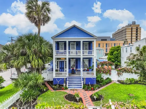 1128 Post Office Street Galveston TX 77550