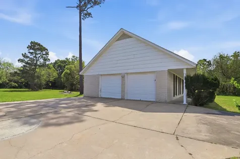3513 E Bayou Drive La Porte TX 77571