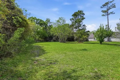 3513 E Bayou Drive La Porte TX 77571