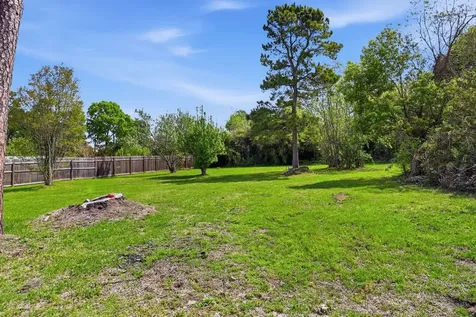 3513 E Bayou Drive La Porte TX 77571