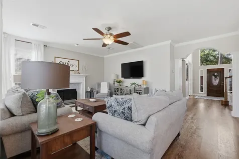 2401 Evergreen Drive Pearland TX 77581