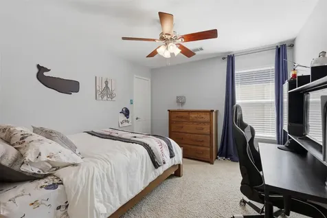 2401 Evergreen Drive Pearland TX 77581