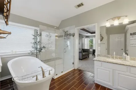 2401 Evergreen Drive Pearland TX 77581