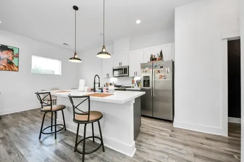 1066 Mansfield Street Houston TX 77091