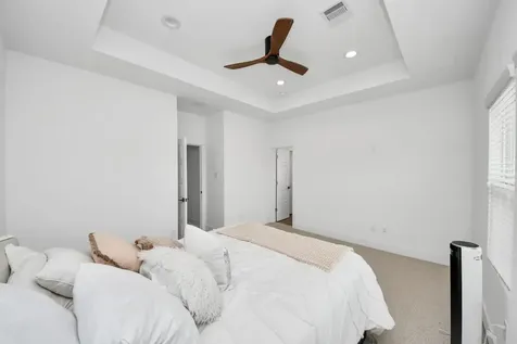 1066 Mansfield Street Houston TX 77091