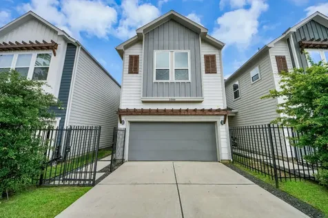 1066 Mansfield Street Houston TX 77091