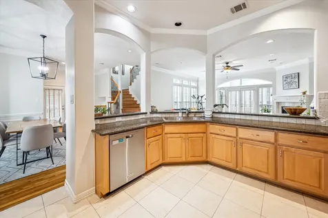 107 Detering Street B Houston TX 77007
