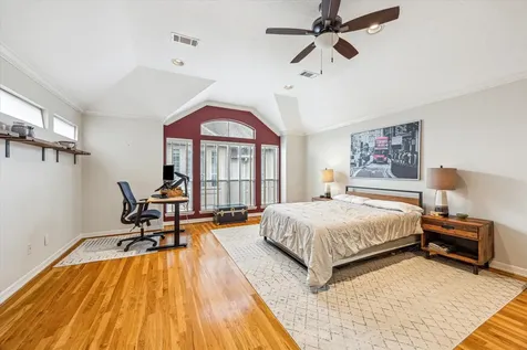 107 Detering Street B Houston TX 77007