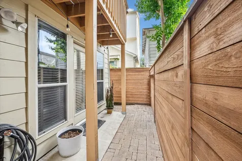 107 Detering Street B Houston TX 77007