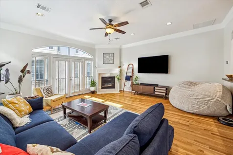 107 Detering Street B Houston TX 77007