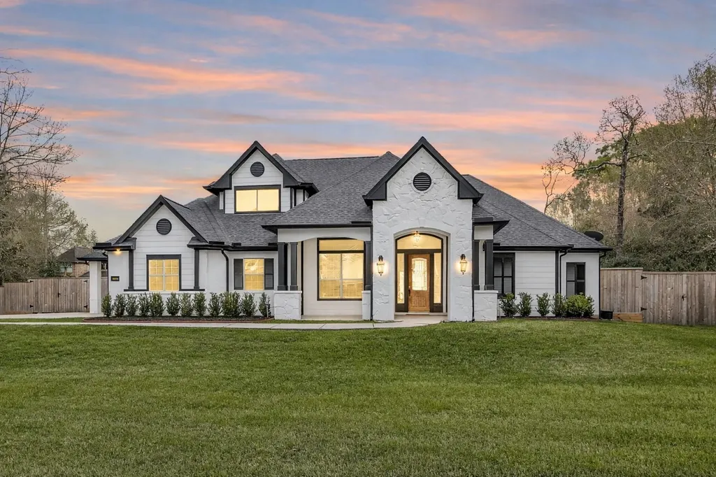 10004 Summer Ridge Lane Conroe TX 77302