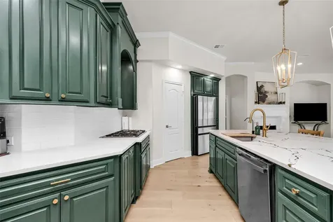 10004 Summer Ridge Lane Conroe TX 77302