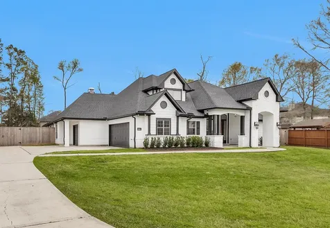 10004 Summer Ridge Lane Conroe TX 77302