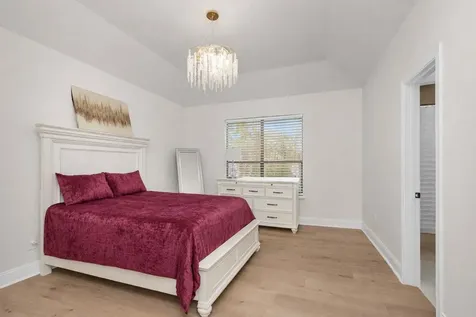 10004 Summer Ridge Lane Conroe TX 77302