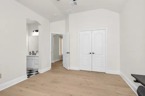 10004 Summer Ridge Lane Conroe TX 77302