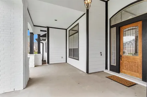 10004 Summer Ridge Lane Conroe TX 77302