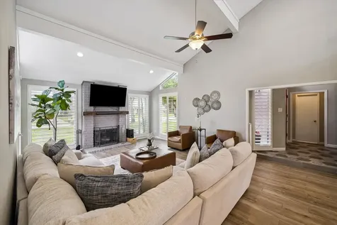 15909 Seattle Street Jersey Village TX 77040