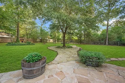 302 Southern Trace Lufkin TX 75901