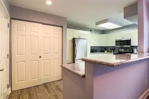 4724 Post Oak Timber Drive 8/65 Houston TX 77056