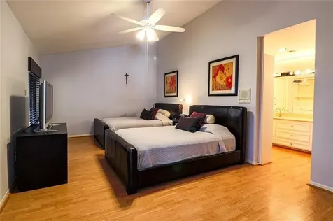 4724 Post Oak Timber Drive 8/65 Houston TX 77056