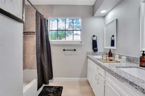 1523 Saddlecreek Drive Houston TX 77090