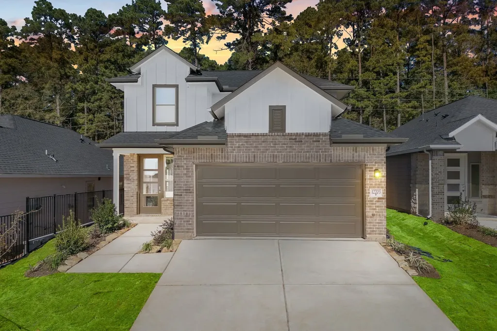 12203 Ridge Top Drive Conroe TX 77304