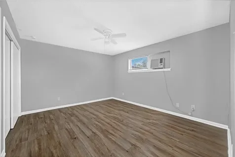 1200 Carolyn Court B Houston TX 77338