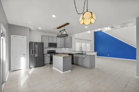 7318 Parkview Drive Hitchcock TX 77563