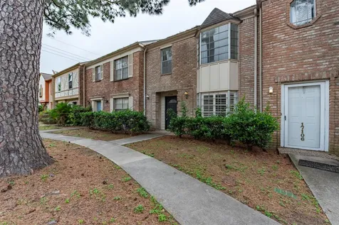 17108 Beaver Springs Drive 8 Houston TX 77090