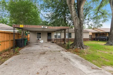 126 W Grenfell Lane Houston TX 77076