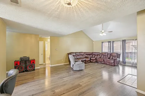 4718 Stone Bridge Street Baytown TX 77521