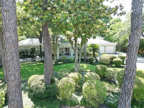 5 Hunters Branch Drive Houston TX 77024