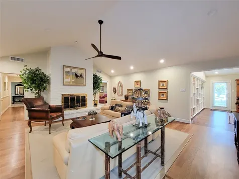 5 Hunters Branch Drive Houston TX 77024