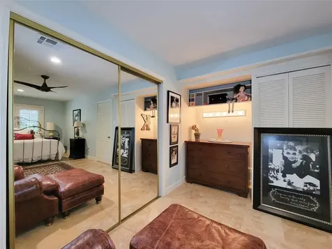 5 Hunters Branch Drive Houston TX 77024