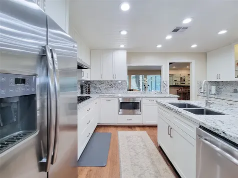 5 Hunters Branch Drive Houston TX 77024