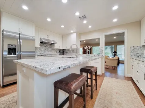 5 Hunters Branch Drive Houston TX 77024
